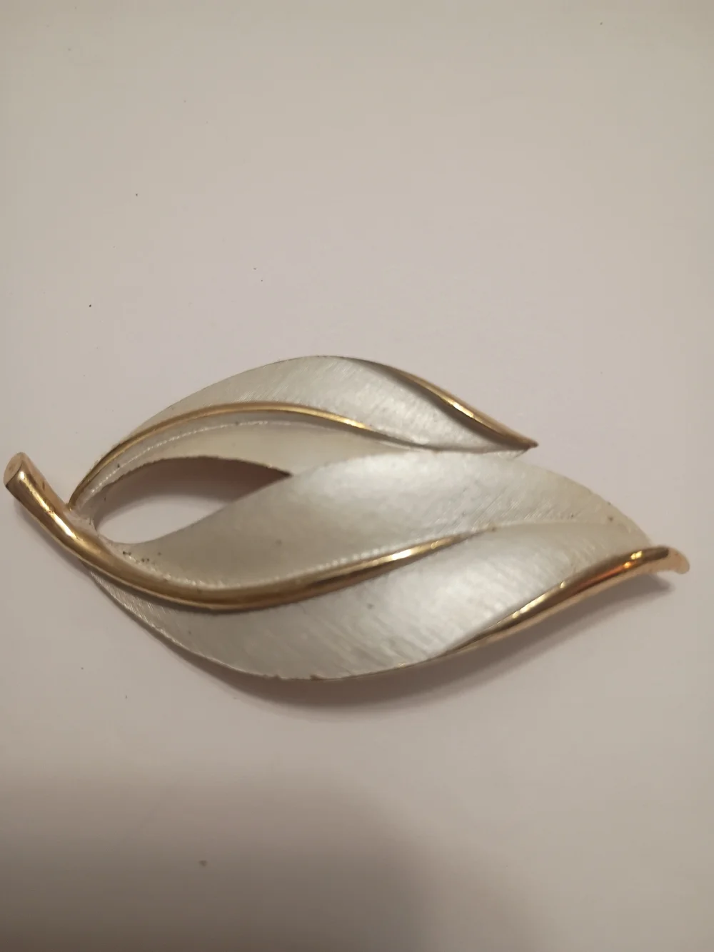 Sarah Coventry Silver and Gold Two-Tone Leaf Brooch